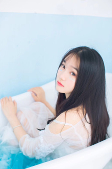 上体育课体育老师c我一节课