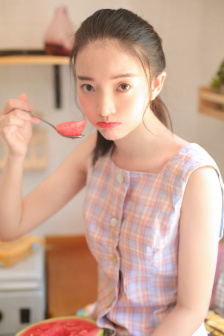 火凤凰之美女如云迅雷电影在线